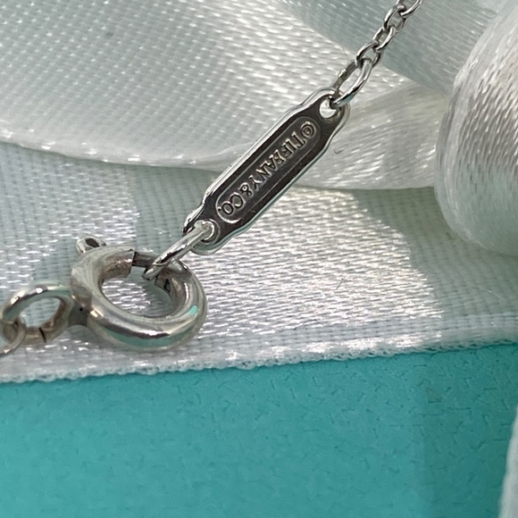 Authenticated Tiffany & Co double heart blue enamel necklace 16” box - Picture 5 of 10